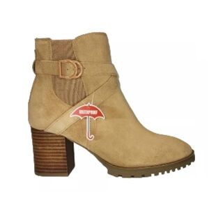 NWOB BLONDO TAMZIN WATERPROOF CAMEL BOOTIES ANKLE BUCKLE